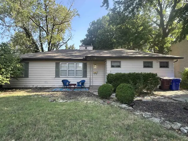 Photo of 762 E Simpson St, McPherson, KS