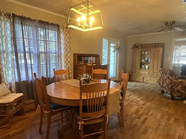 Photo of 762 E Simpson St, McPherson, KS