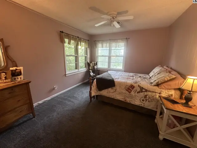 Photo of 762 E Simpson St, McPherson, KS