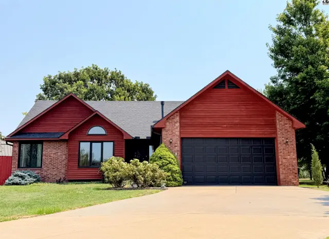 Photo of 375 Lake Rd, Pratt, KS
