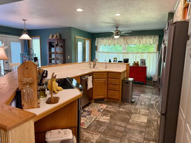 Photo of 375 Lake Rd, Pratt, KS