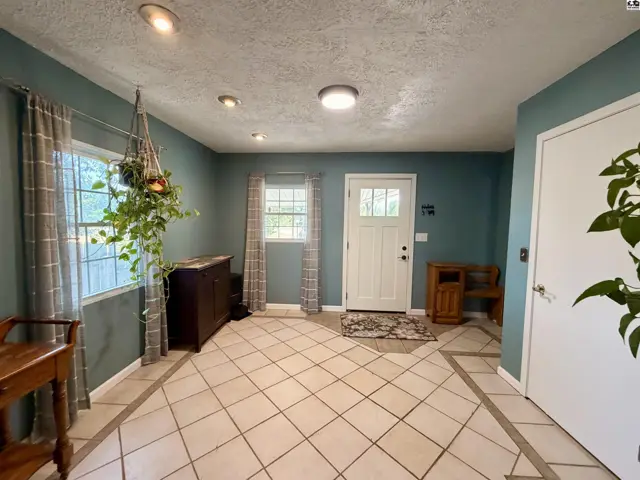 Photo of 1302 E 95th Ave, Hutchinson, KS