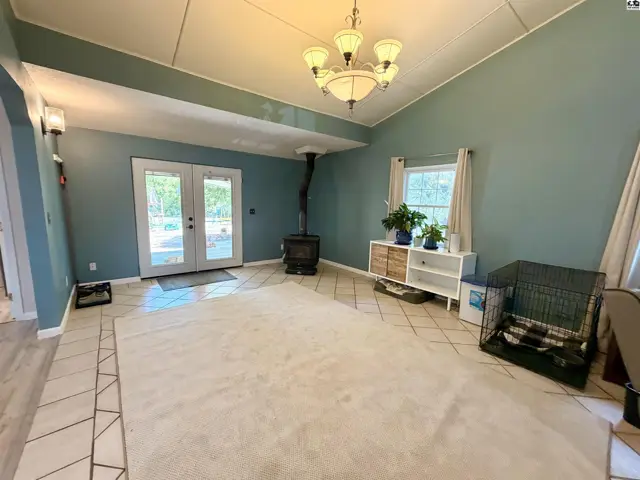 Photo of 1302 E 95th Ave, Hutchinson, KS