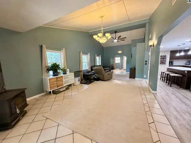 Photo of 1302 E 95th Ave, Hutchinson, KS