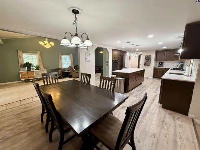 Photo of 1302 E 95th Ave, Hutchinson, KS