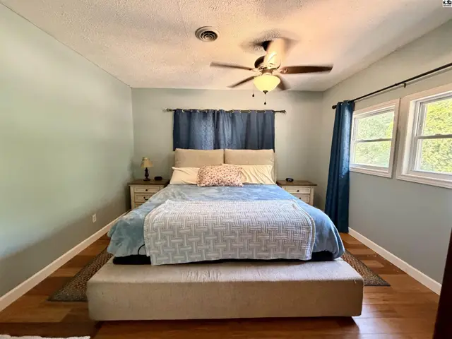 Photo of 1302 E 95th Ave, Hutchinson, KS