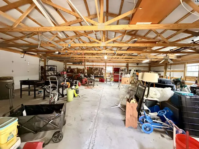Photo of 1302 E 95th Ave, Hutchinson, KS