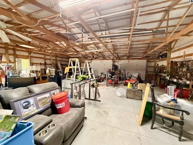 Photo of 1302 E 95th Ave, Hutchinson, KS