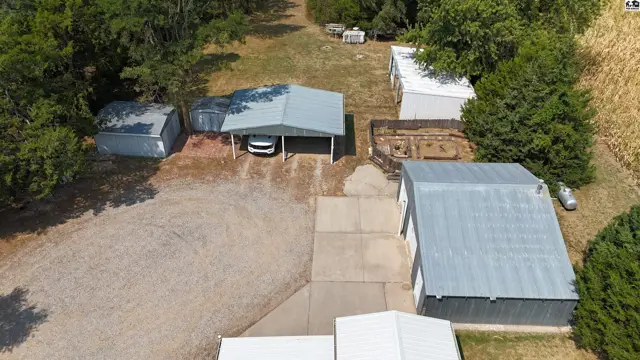 Photo of 36 NW 100th St, Iuka, KS