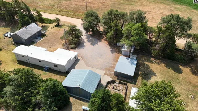 Photo of 36 NW 100th St, Iuka, KS