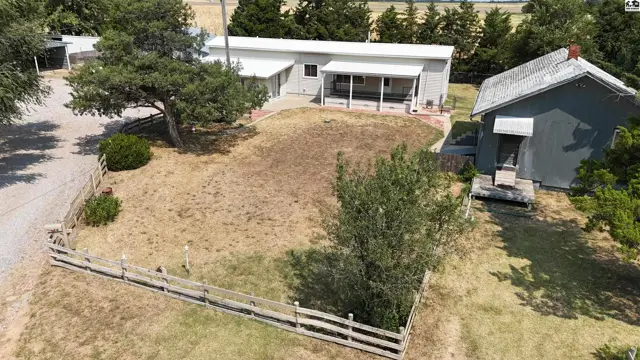 Photo of 36 NW 100th St, Iuka, KS