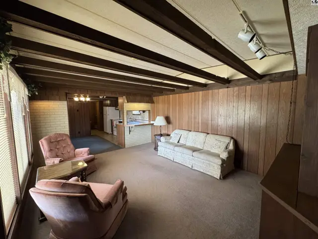 Photo of 36 NW 100th St, Iuka, KS