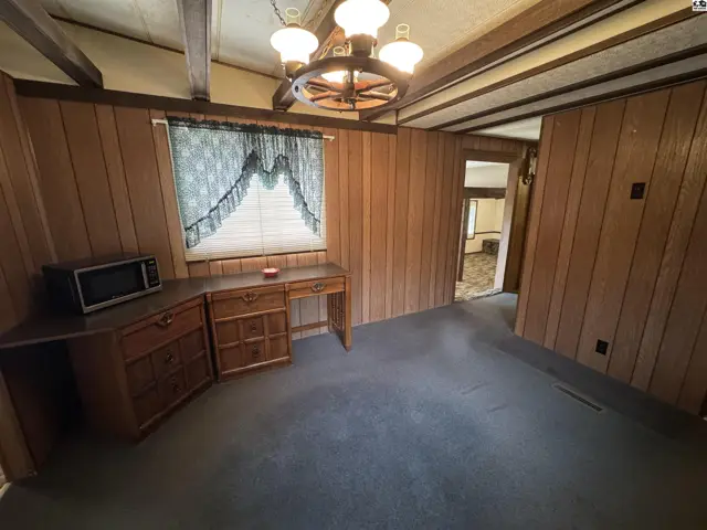 Photo of 36 NW 100th St, Iuka, KS