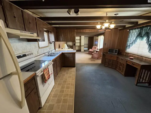 Photo of 36 NW 100th St, Iuka, KS
