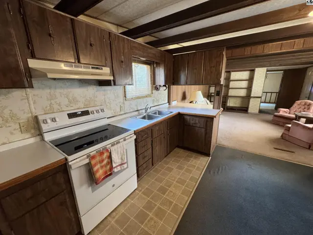 Photo of 36 NW 100th St, Iuka, KS