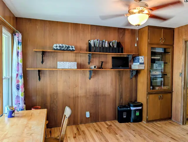 Photo of 414 Random Rd, Newton, KS