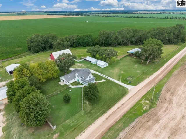 Photo of 16911 S Woodberry Rd, Mount Hope, KS