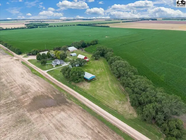 Photo of 16911 S Woodberry Rd, Mount Hope, KS