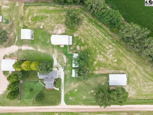 Photo of 16911 S Woodberry Rd, Mount Hope, KS