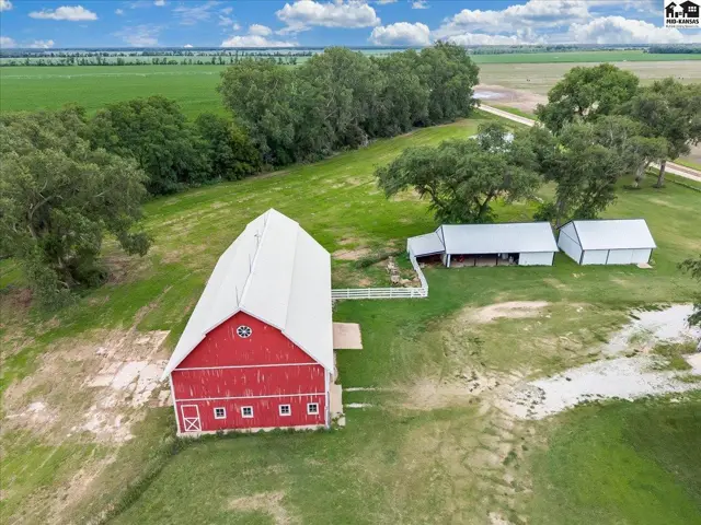 Photo of 16911 S Woodberry Rd, Mount Hope, KS