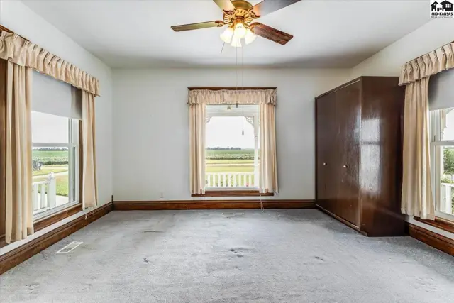 Photo of 16911 S Woodberry Rd, Mount Hope, KS