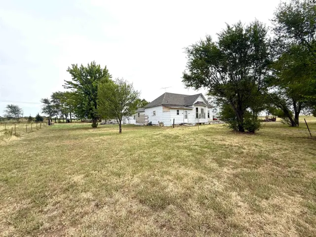 Photo of 1006 NW 70 Rd, Attica, KS
