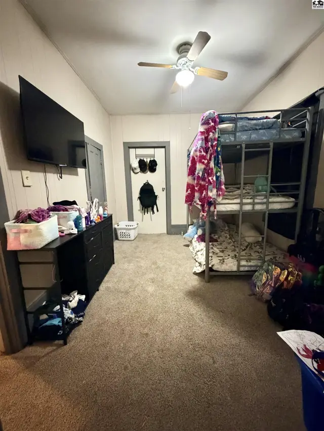 Photo of 510 E 2nd Ave, Hutchinson, KS