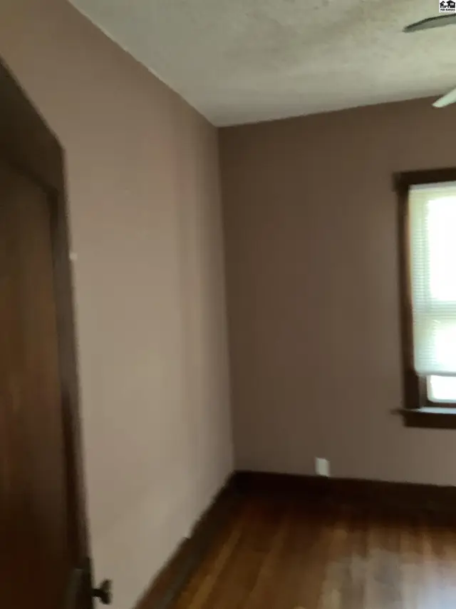 Photo of 429 E 7Th Ave, Hutchinson, KS