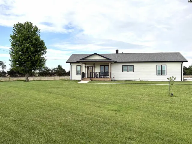 Photo of 4014 S Herren Rd, Hutchinson, KS
