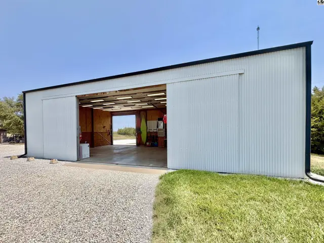 Photo of 4014 S Herren Rd, Hutchinson, KS