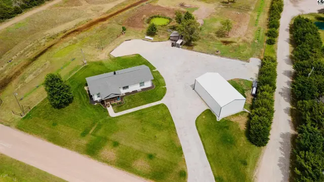 Photo of 4014 S Herren Rd, Hutchinson, KS