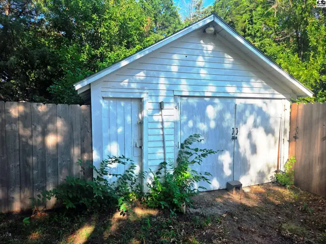Photo of 114 W Durst St, Moundridge, KS