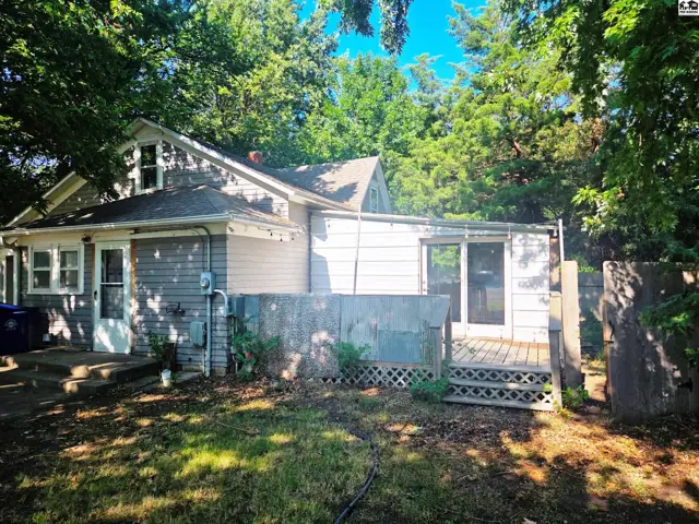 Photo of 114 W Durst St, Moundridge, KS