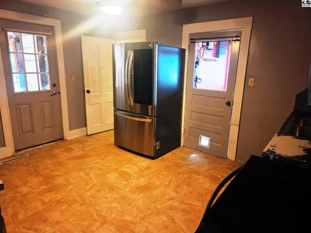 Photo of 114 W Durst St, Moundridge, KS
