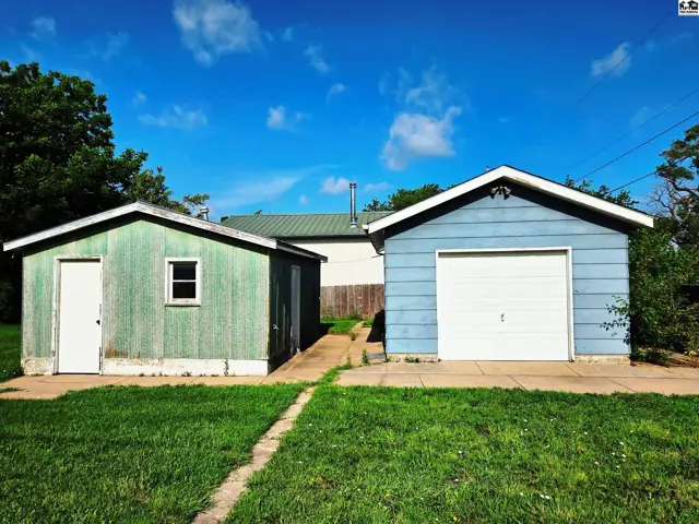 Photo of 1500 E 9th St, Newton, KS