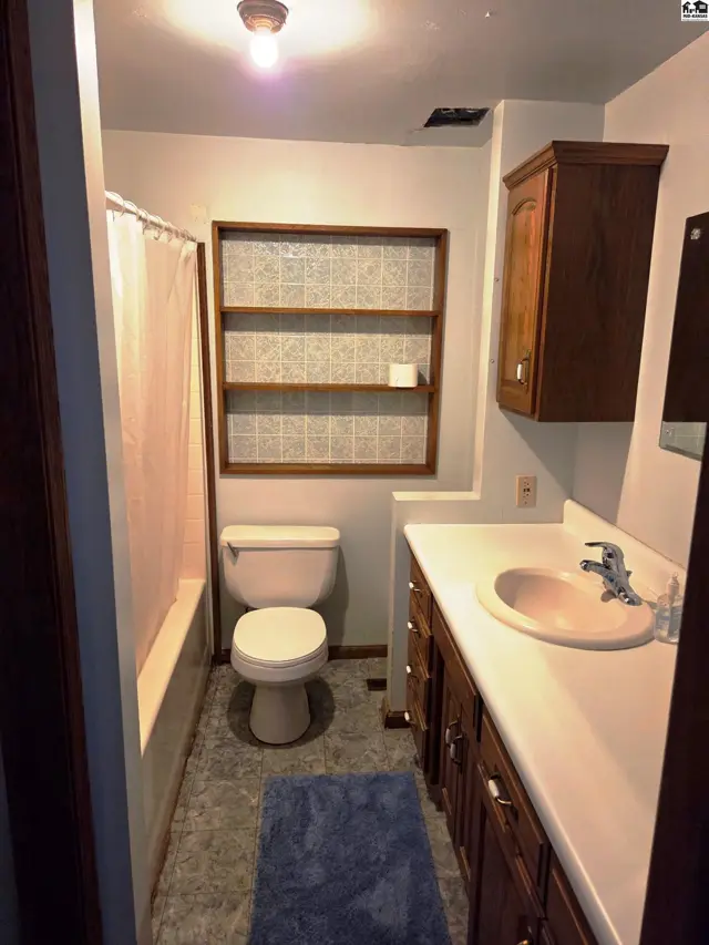 Photo of 1500 E 9th St, Newton, KS