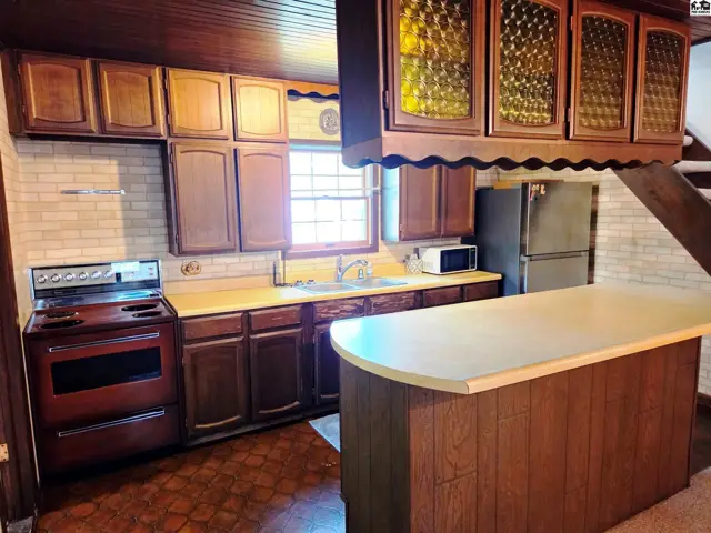 Photo of 1500 E 9th St, Newton, KS