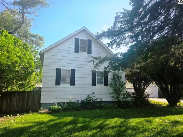 Photo of 1500 E 9th St, Newton, KS