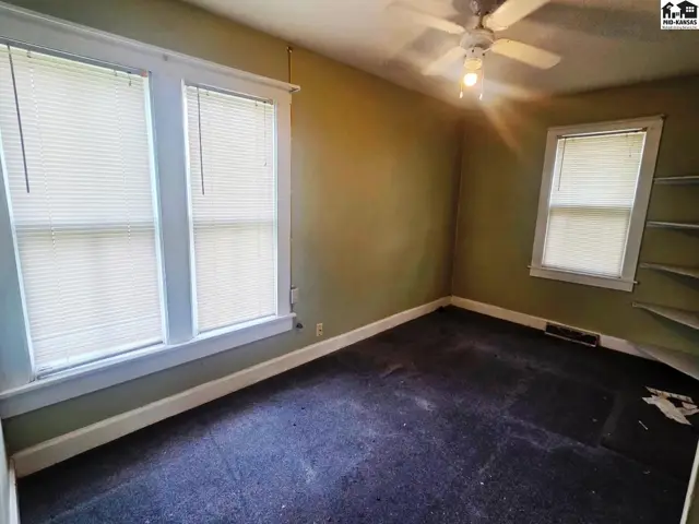 Photo of 1420 E 9th St, Newton, KS