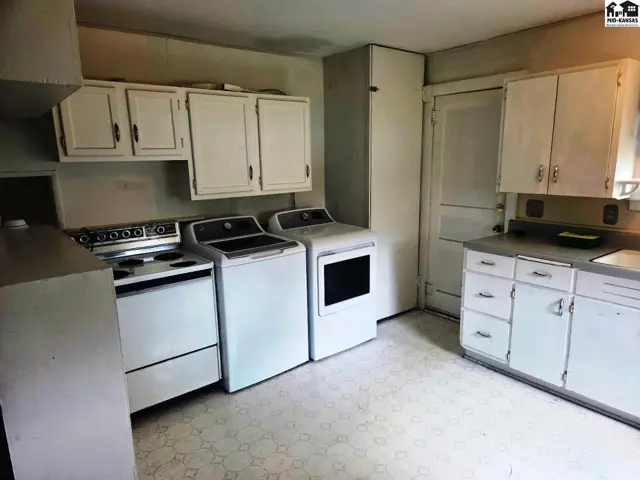 Photo of 1420 E 9th St, Newton, KS