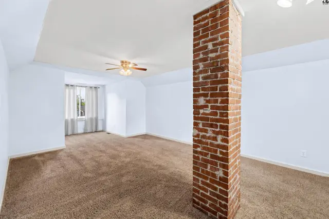 Photo of 815 E Sherman St, Hutchinson, KS