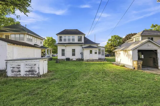 Photo of 815 E Sherman St, Hutchinson, KS