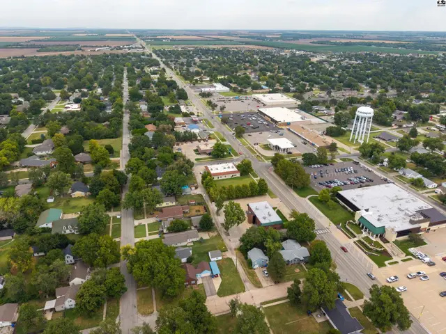 Photo of 1233 N Main St, McPherson, KS