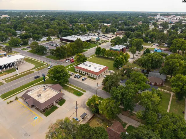 Photo of 1233 N Main St, McPherson, KS