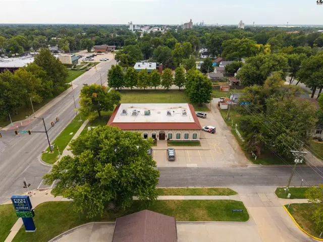 Photo of 1233 N Main St, McPherson, KS
