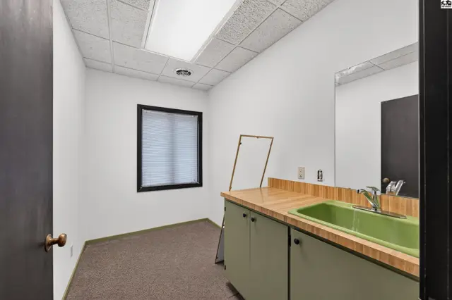 Photo of 1233 N Main St, McPherson, KS