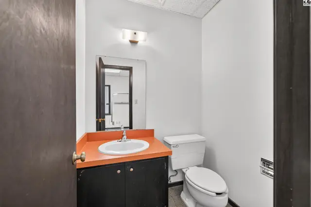 Photo of 1233 N Main St, McPherson, KS