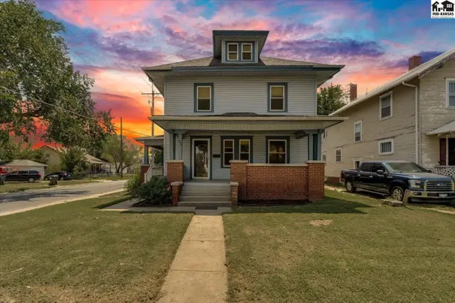 Photo of 829 E Sherman St, Hutchinson, KS