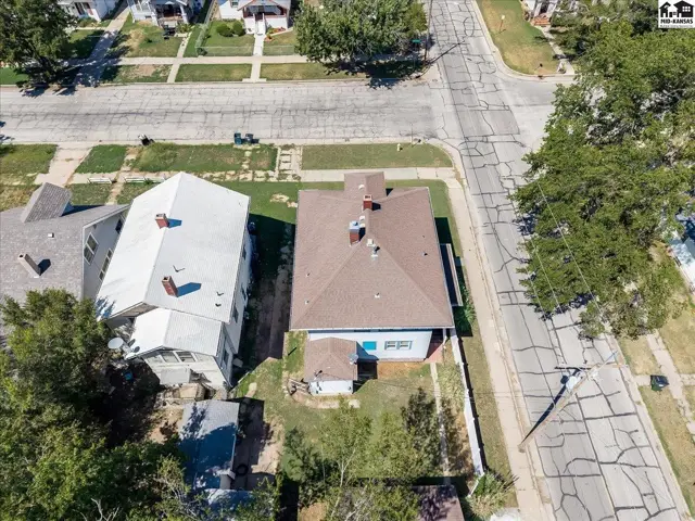 Photo of 829 E Sherman St, Hutchinson, KS