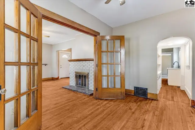 Photo of 829 E Sherman St, Hutchinson, KS